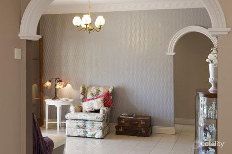 Property photo of 518 Cavendish Road Coorparoo QLD 4151