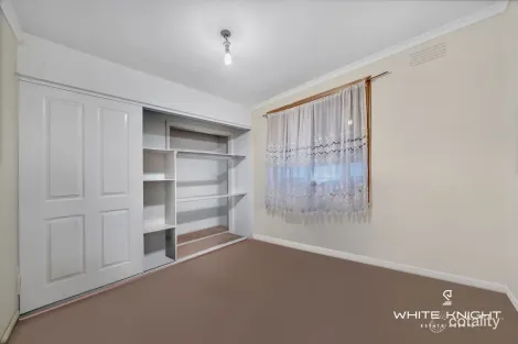 Property photo of 10 Mavis Crescent Kings Park VIC 3021