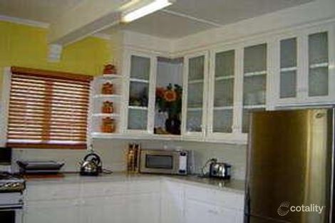 Property photo of 10 Bird Street Manly QLD 4179