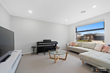 Property photo of 23 Roy Street Thornhill Park VIC 3335