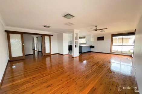 319 Lawrence St, West Wodonga, VIC 3690