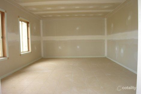 Property photo of 23 Foxtail Crescent Woongarrah NSW 2259