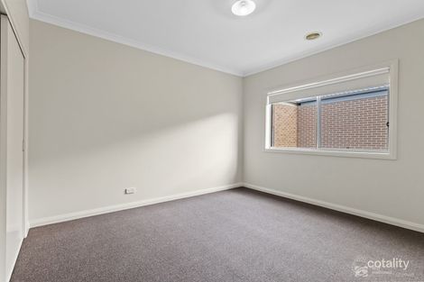 Property photo of 1/8 Haywood Grove Melton West VIC 3337