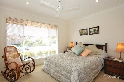 73 Crestwood Dr, Molendinar, QLD 4214