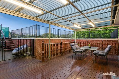 Property photo of 2 Sedgefield Place Craigieburn VIC 3064