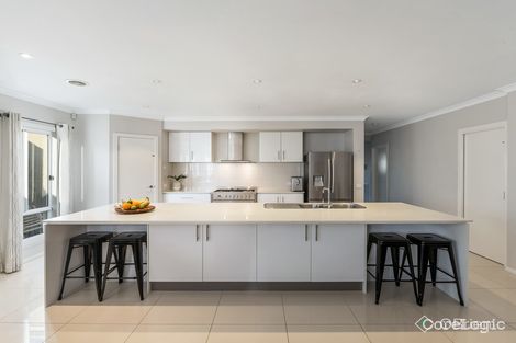 Property photo of 16 Eden Avenue Skye VIC 3977
