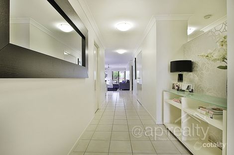 Property photo of 28 Nullarbor Circuit Forest Lake QLD 4078