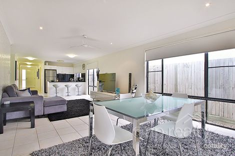 Property photo of 28 Nullarbor Circuit Forest Lake QLD 4078