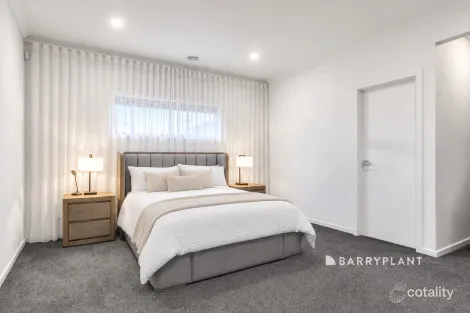 Property photo of 51 Copper Beech Road Beaconsfield VIC 3807