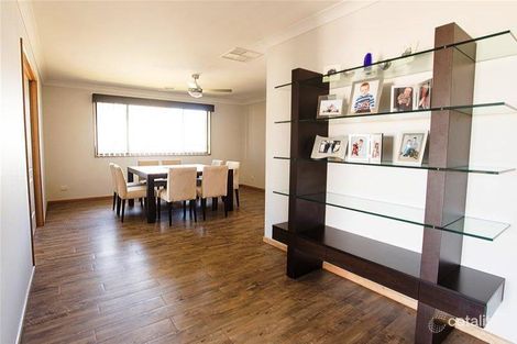 Property photo of 16 Alma Crescent Estella NSW 2650