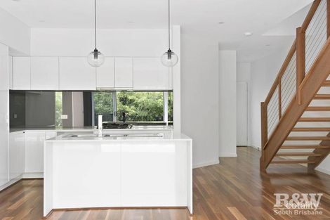 Property photo of 2/87 Jackson Street Hamilton QLD 4007