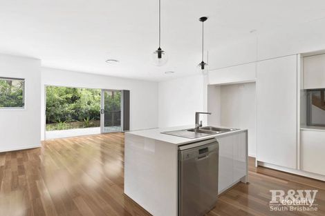 Property photo of 2/87 Jackson Street Hamilton QLD 4007