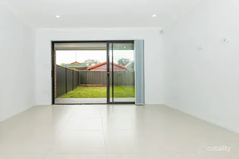 Property photo of 2/192 Railway Road Quakers Hill NSW 2763