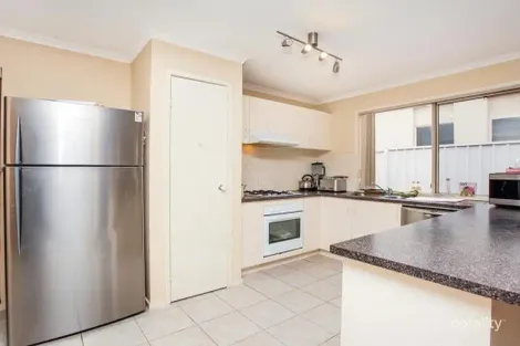 Property photo of 78 Springlake Avenue Caroline Springs VIC 3023