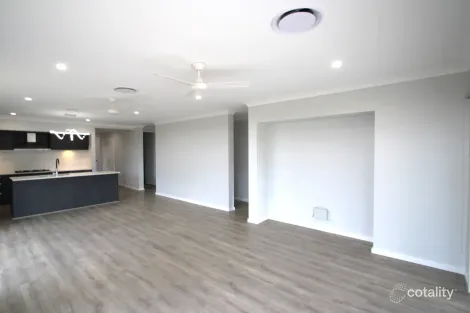 Property photo of 13 Edye Circuit Orange NSW 2800