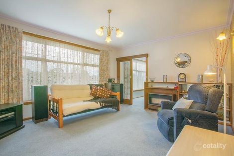 Property photo of 59 Lake Street Wendouree VIC 3355