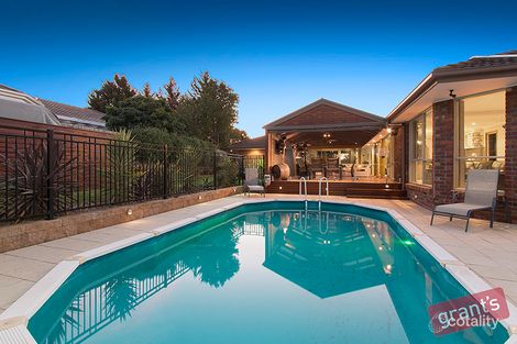 Property photo of 15 Villosa Close Langwarrin VIC 3910