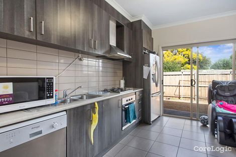 Property photo of 2/15 McLeod Road St Albans VIC 3021