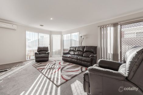 Property photo of 13 Berrima Close Craigieburn VIC 3064
