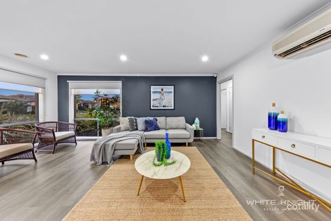Property photo of 61 Hemsley Drive Deer Park VIC 3023
