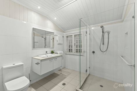 Property photo of 17 Wingarra Street Yeerongpilly QLD 4105