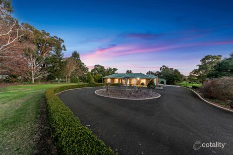18 SILKY OAK CT, GARFIELD, VIC 3814