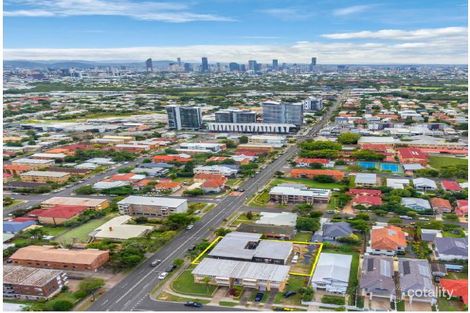 230 Cavendish Rd, Coorparoo, QLD 4151