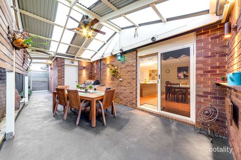 Property photo of 10 Caspian Chase Pakenham VIC 3810