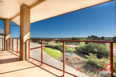 Property photo of 3 Redcliffe Concourse White Peak WA 6532