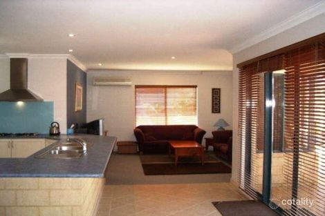 Property photo of 40 Strathalbyn Loop Carramar WA 6031