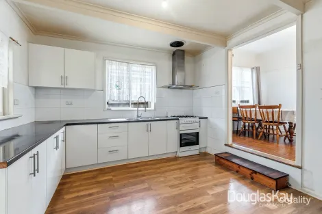 Property photo of 8 Alfred Street Sunshine VIC 3020