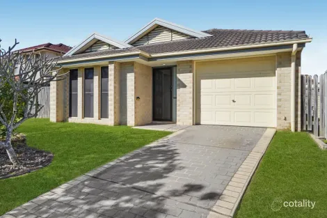 Property photo of 5 Maranoa Street Coomera QLD 4209