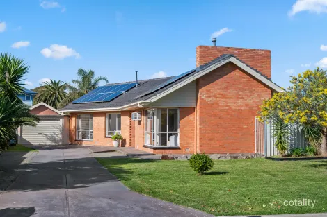 18 Weaver Ave, Morphett Vale, SA 5162