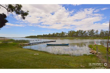 Property photo of 350 Cliff View Drive Walker Flat SA 5238