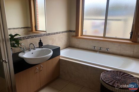 Property photo of 1/21 Menzies Crescent Shepparton VIC 3630