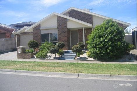 Property photo of 15 Spaniel Court Mill Park VIC 3082