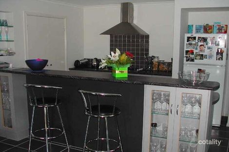 Property photo of 15 Moray Close Taylors Hill VIC 3037