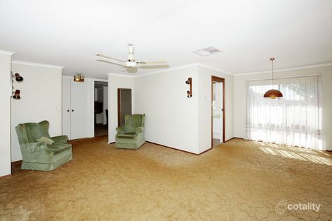 Property photo of 30 Merinda Crescent Kooringal NSW 2650