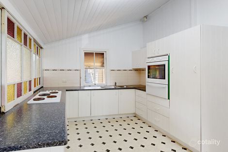 95 Dunellan St, Greenslopes, QLD 4120