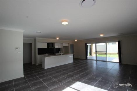 Property photo of 31 Geoghegan Circuit Oran Park NSW 2570
