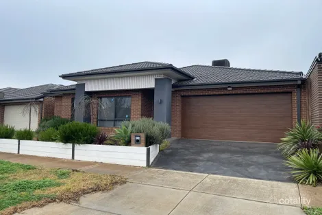 62 Roehampton Dr, Strathtulloh, VIC 3338
