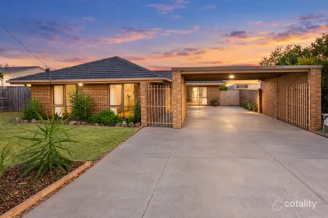 10 SWANS WAY, CAPEL SOUND, VIC 3940