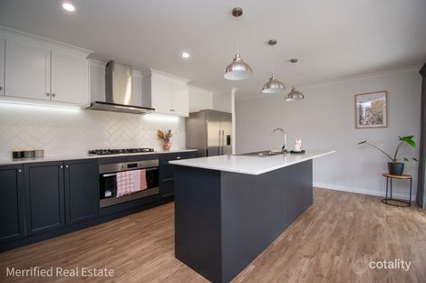 Property photo of 2 Teatree Way Yakamia WA 6330