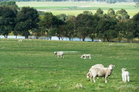 575 Haddon-Preston Hill Rd, Hillcrest, VIC 3351