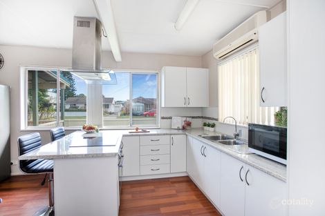 Property photo of 10 Rackham Crescent Burrill Lake NSW 2539