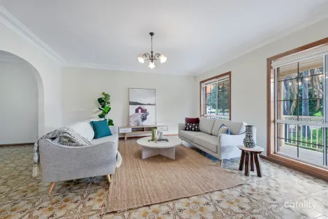 Property photo of 10 Forum Crescent Baulkham Hills NSW 2153
