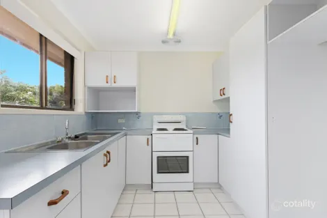 Property photo of 15 Matthew Drive Urangan QLD 4655