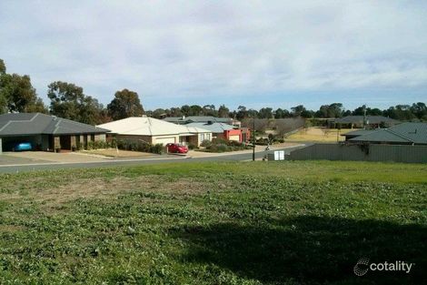 4 Chomley Cl, Barooga, NSW 3644