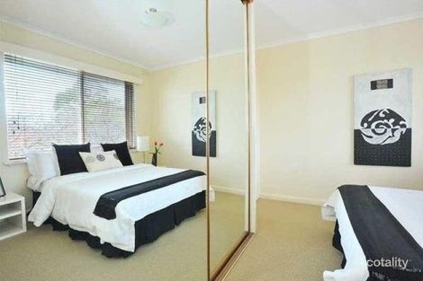 Property photo of 10/2 Alfriston Street Elwood VIC 3184