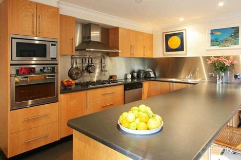 Property photo of 1/4 Woodside Avenue Ringwood VIC 3134